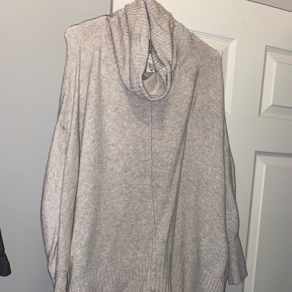 Jessica Simpson Cowlneck